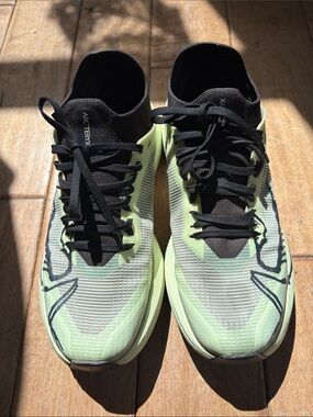 Arc'teryx Women’s Lightweight Trail Running Shoes - Pale Green/Black